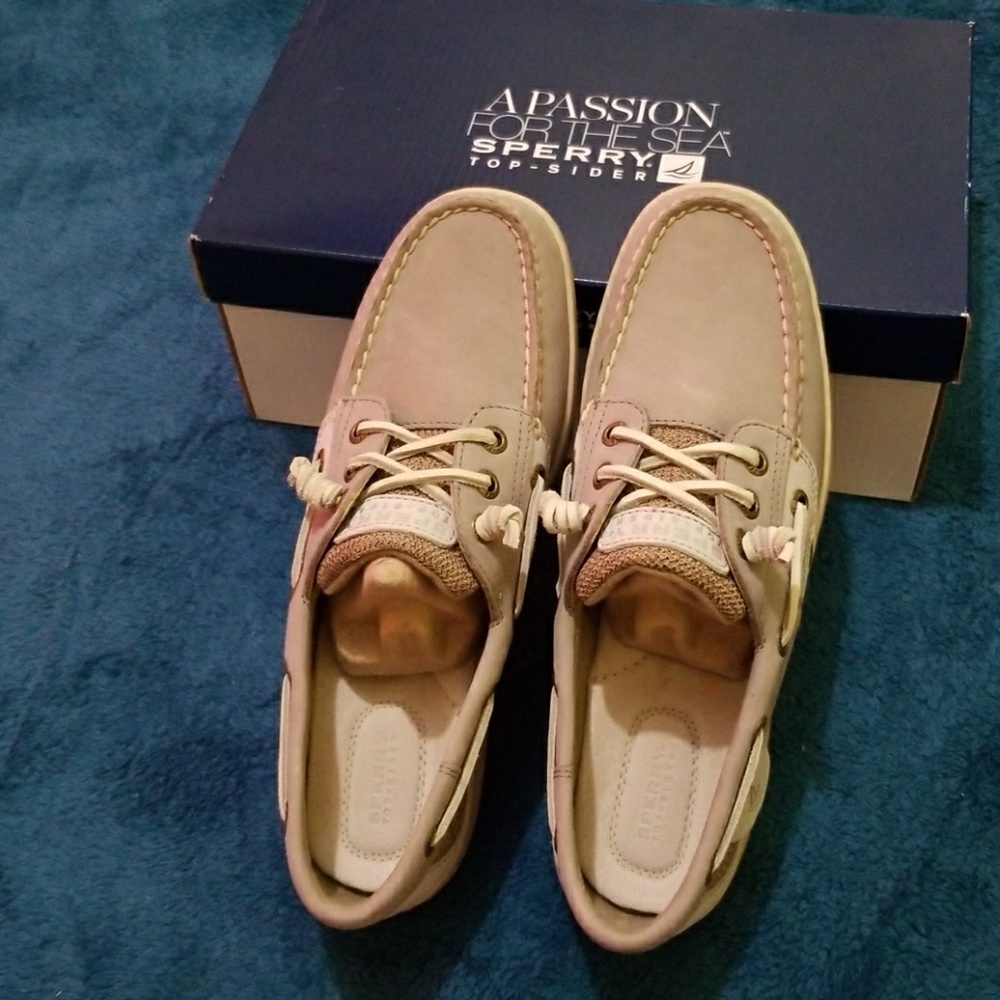 NIB Sperry top sider for women SZ8